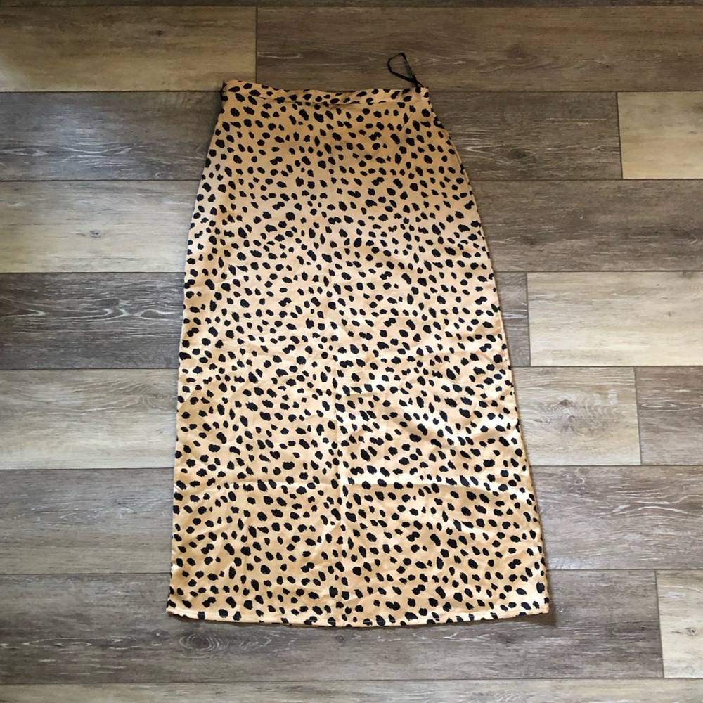 Forever 21 Leopard Maxi Skirt